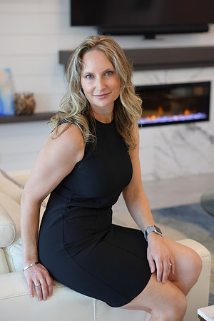 Sara Davis 702 Pickney Dr Portraits-16