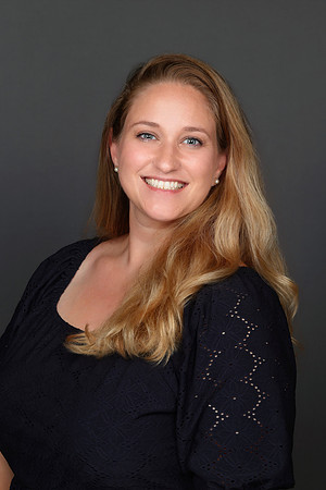 Kelly Guzman Moffitt Headshot 2025-1