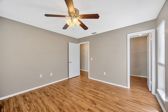 Michelle 9481 Highland Oak Dr. #606-19