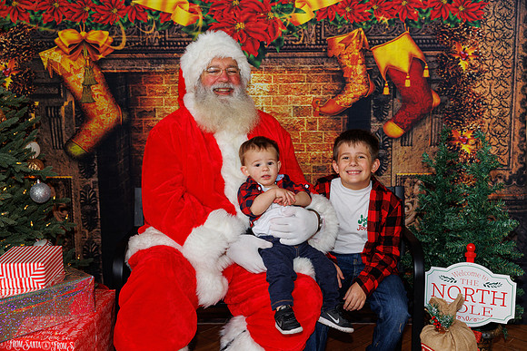 Live Oak Christmas December 14th 2024-8