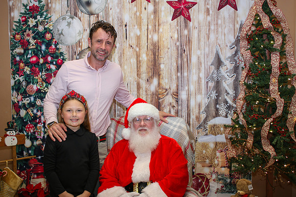 Mickey Keenan Pictures with Santa 2024-4
