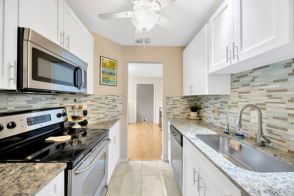 Kim Swearingen 6831 S. Wall St.-7
