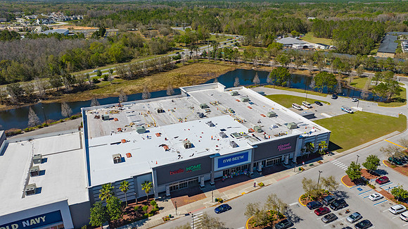 Nations Roofing during construction Planet Fitness -8