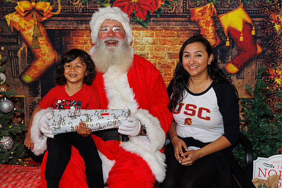 Live Oak Christmas December 14th 2024-108