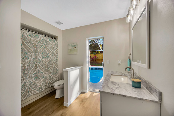 Lynn Davis 2409 Arborwood Dr.-61