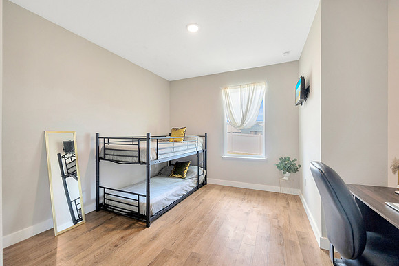 Daniel Smith 6067 Silverdale Ave.-18