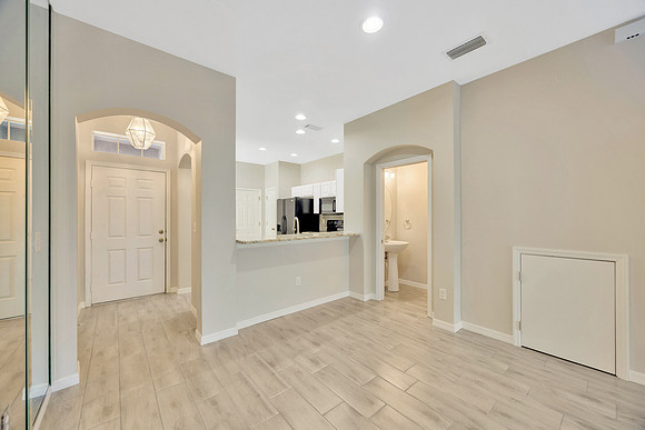 April 11246 Windsor Place-6