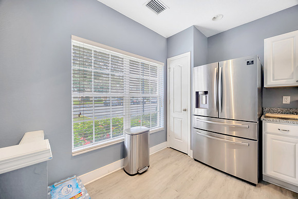 Zoey 4427 Barnstead Dr.-15