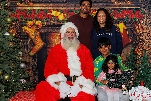 Live Oak Christmas December 14th 2024-54