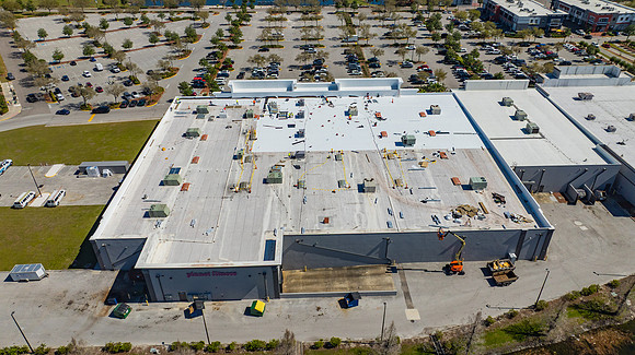 Nations Roofing during construction Planet Fitness -3