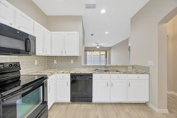 April 11246 Windsor Place-15