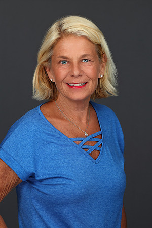 FBI Group Professional Headshots May 2025- Lisa Braceland 2