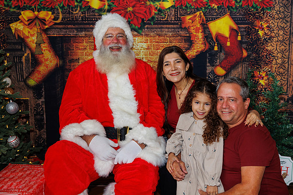 Live Oak Christmas December 14th 2024-26