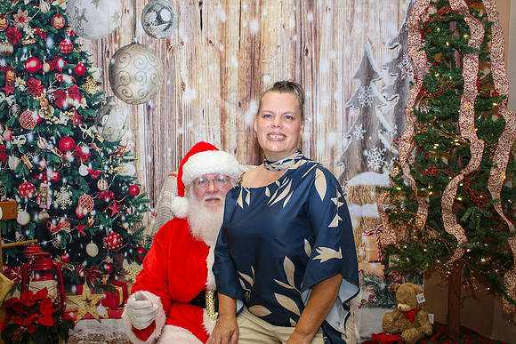 Mickey Keenan Pictures with Santa 2024-12