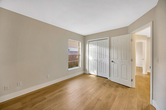 Lynn Davis 2409 Arborwood Dr.-60