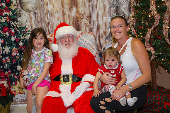 Mickey Keenan Pictures with Santa 2024-44
