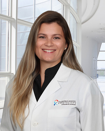 FCS Franzi Goetz Headshot 1