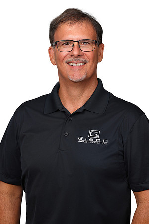 Glenn Construction Headshots-7