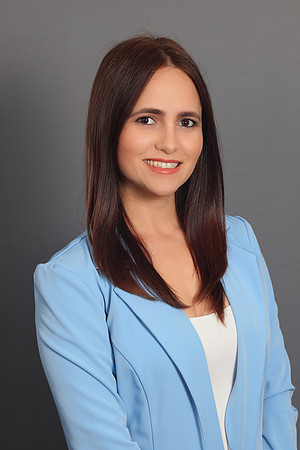 Advocate Tax Headshot Ines Perez-2