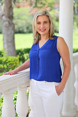 Mary Dorey Headshots-17