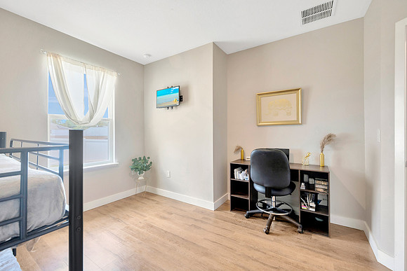 Daniel Smith 6067 Silverdale Ave.-20