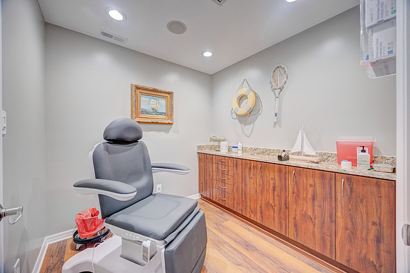 Suncoast Skin Winter Haven Location-12