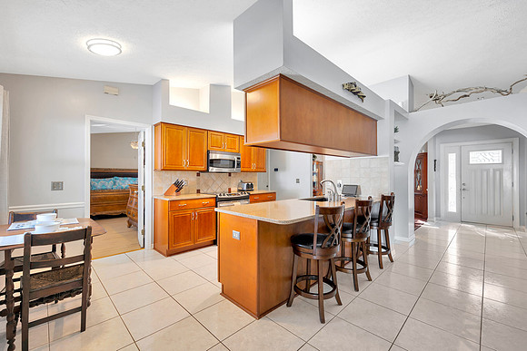 Lynn Davis 1414 Monte Lake Dr.-14