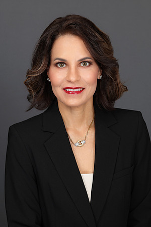 Maria Munoz Headshots-9