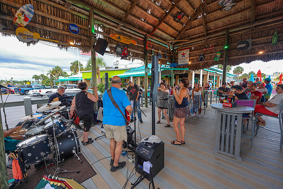 Sams Beach Bar Evening-32