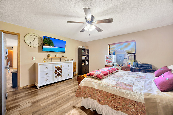 Tyler Carpenter 37404 Orange Valley Ln-17