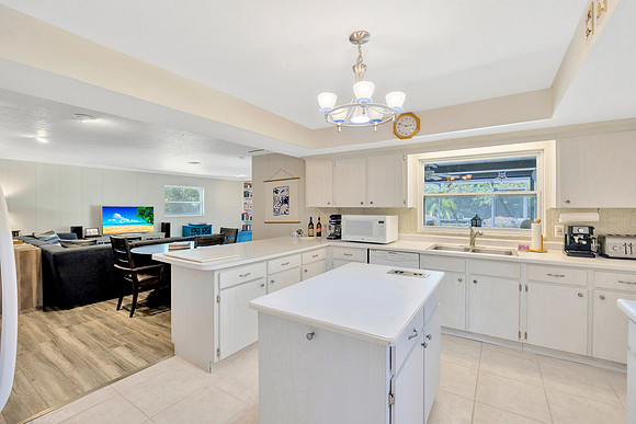 McKenzie 616 Greenbriar Dr.-34