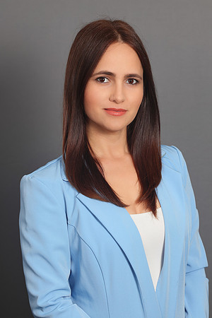 Advocate Tax Headshot Ines Perez-1