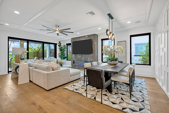 Sara 48 Columbia Dr-7