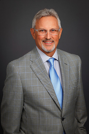 Vested HR Lee Headshot-2