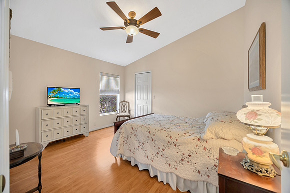 Linda Urban 2852 Banyan Hill Ln-9