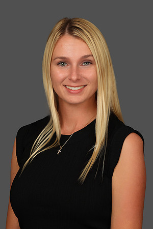 Rachel Dominy Headshot-1