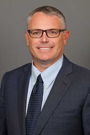 Robert Business Headshots-2