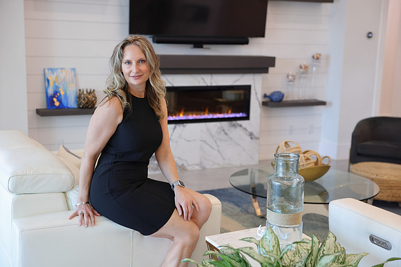 Sara Davis 702 Pickney Dr Portraits-13