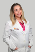 Patricia Spitzer Headshot Gray Background 3