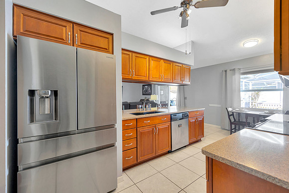 Lynn Davis 1414 Monte Lake Dr.-18