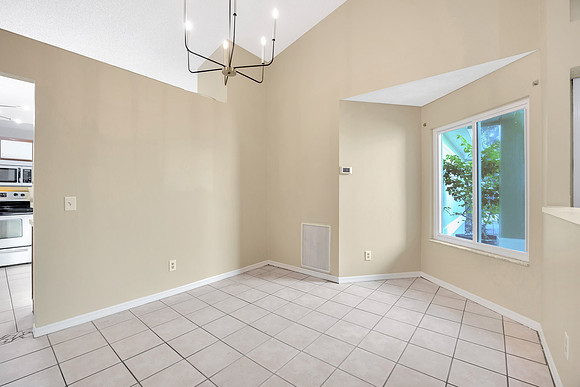 Brownlee Group 4304 Barret Ave-10