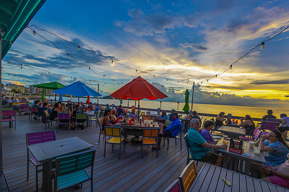 Sams Beach Bar Evening-104