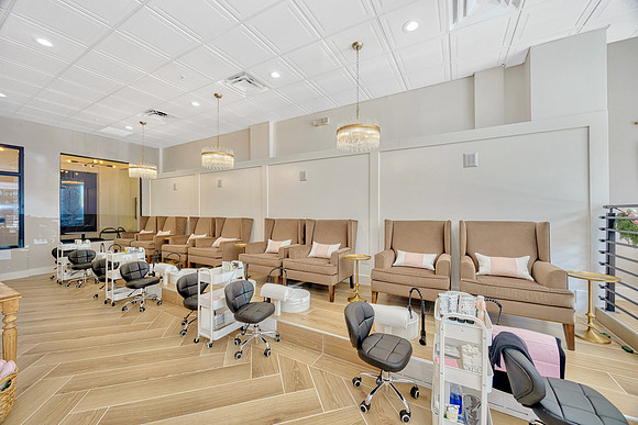 Glenn Construction Paint Nail Bar Tampa FINAL-3