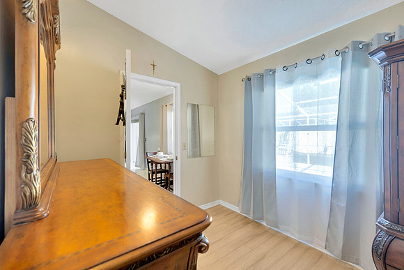 Lynn Davis 1414 Monte Lake Dr.-25