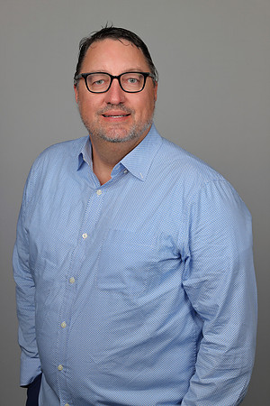 FCS Robert Weaver Headshot-4