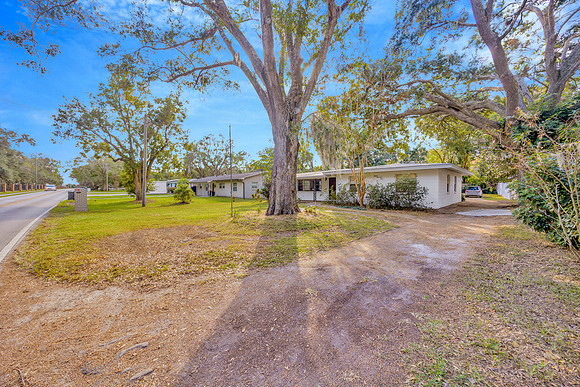 Leeann Sack 15040 Lake Magdalene Blvd.-62