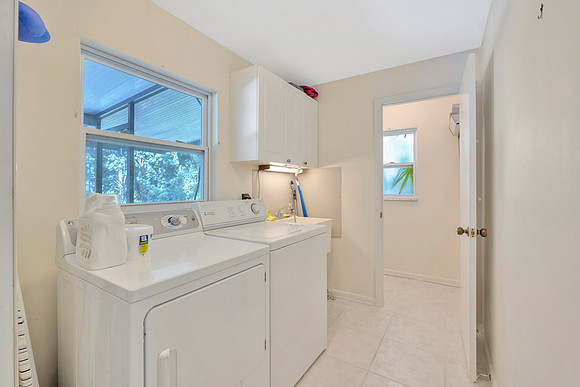McKenzie 616 Greenbriar Dr.-37