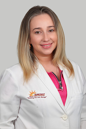 Patricia Spitzer Headshot Gray Background 1