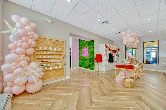 Glenn Construction Paint Nail Bar Tampa FINAL-4