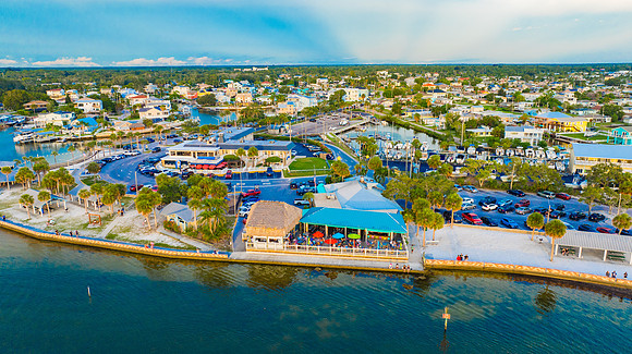 Sams Beach Bar Evening-94